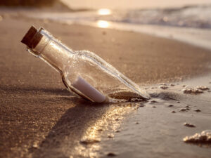 Flaskepost på stranden og god kommunikation